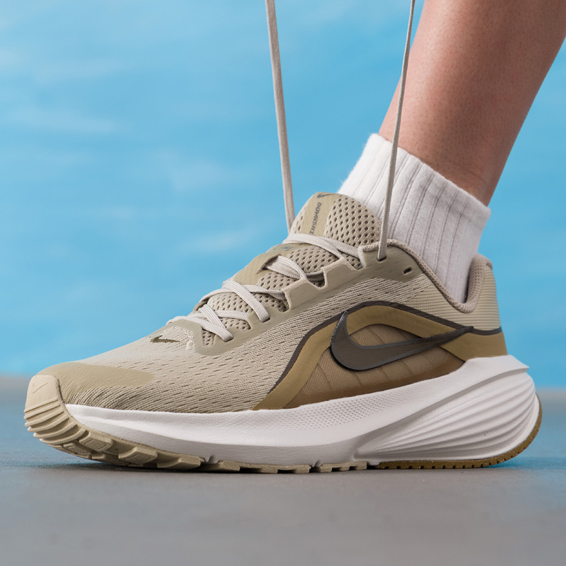Nike Men's Shoes Original Ligh - Lightweight Road Running Shoes 评论和价格