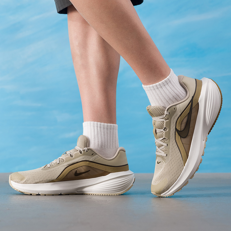 Nike Men's Shoes Original Ligh - Lightweight Road Running Shoes 评论和价格