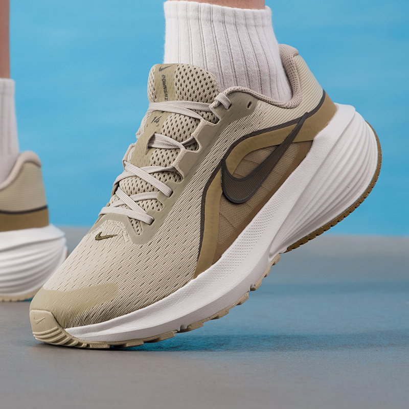 Nike Men's Shoes Original Ligh - Lightweight Road Running Shoes 评论和价格