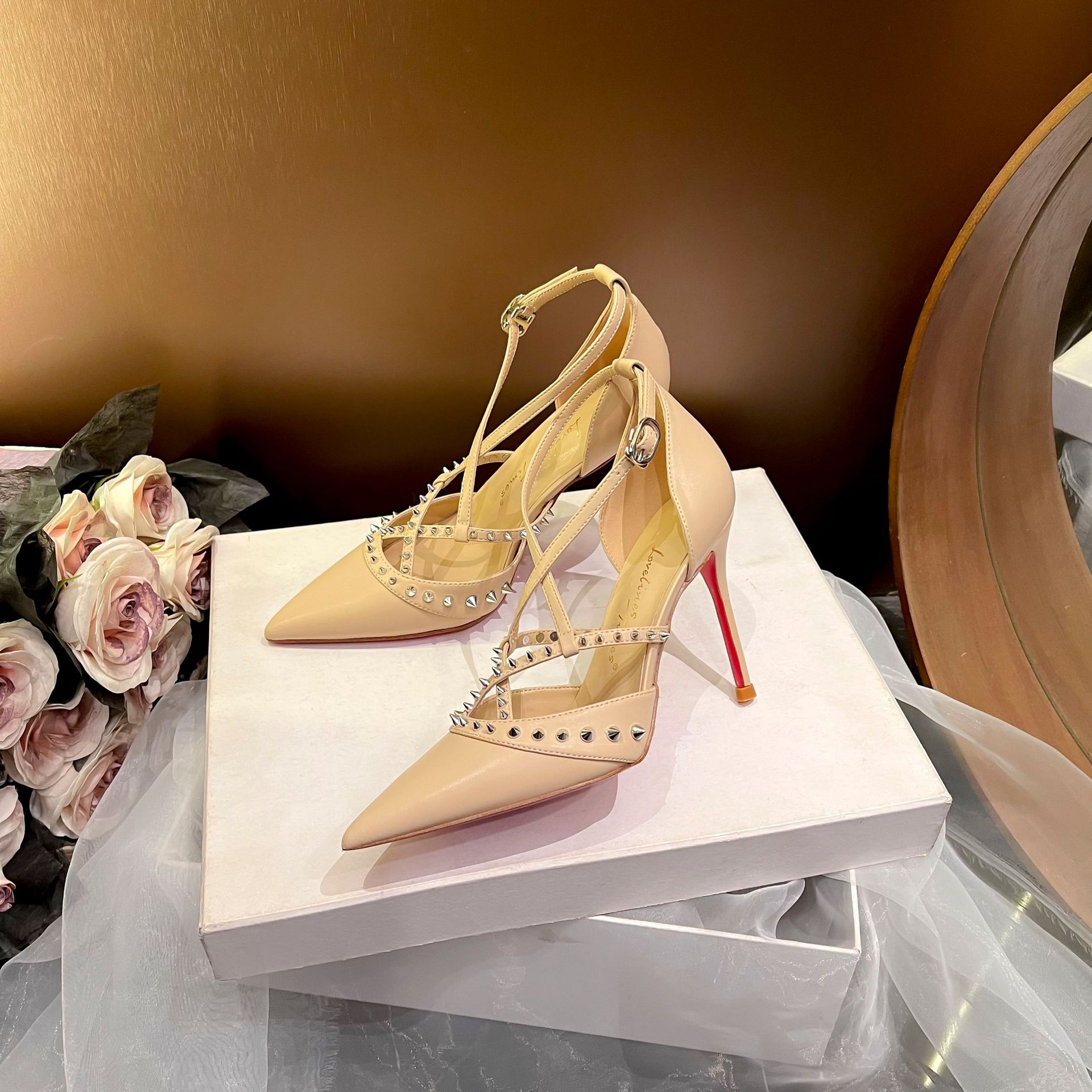 Retro Woman Shoes Sandals Stil - Sandals 评论和价格